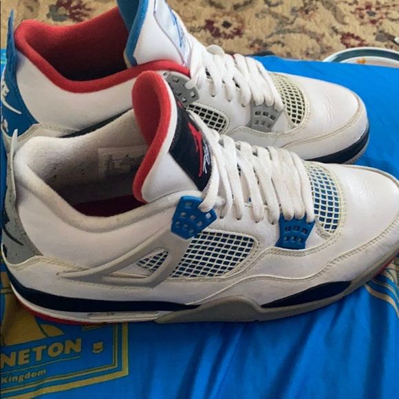 Jordan 4s